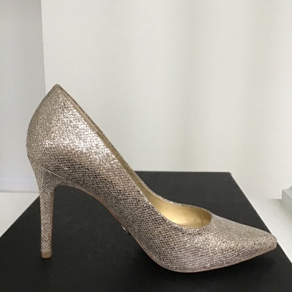 Michael Michael Kors Claire silver/gold high heel shoes size 7 1/2 - Picture 5 of 13